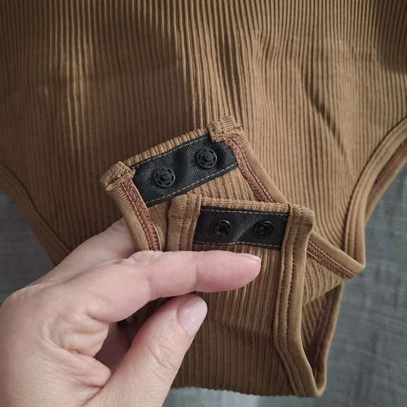 MRIGNT Coffee Square Neck Ribbed Tank Bodysuit- Size S- NWOT - Picture 4 of 7